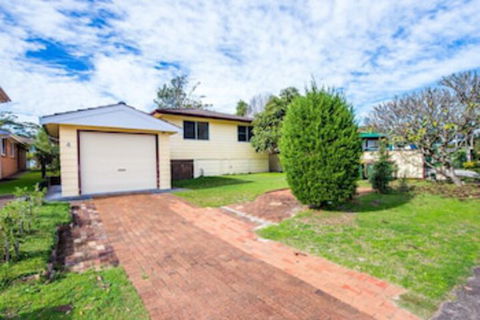 Gretel Cl 4 Nelson Bay - Accommodation NSW 0