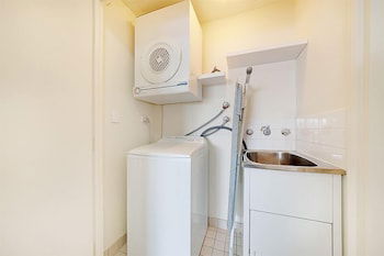 Wyndel Apartments - Apex - Accommodation NSW 4