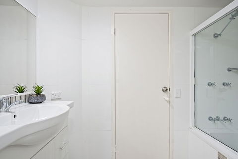Diamond Beach Resort 2BR Bath - Accommodation NSW 3