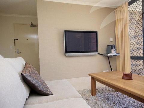 Breezes Oceanside 17 - Accommodation NSW 3