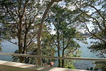 The Apartment Service KURR6 - Accommodation NSW 3