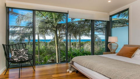 Your Luxury Escape - Kiah 11 Beach House - Accommodation NSW 4