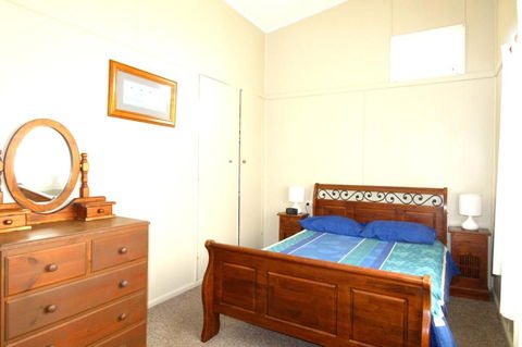 Hi View 18 Dulconghi Street - Accommodation NSW 3