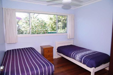 Billys On Main 44 Main Street - Accommodation NSW 4