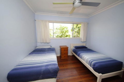 Billys On Main 44 Main Street - Accommodation NSW 2