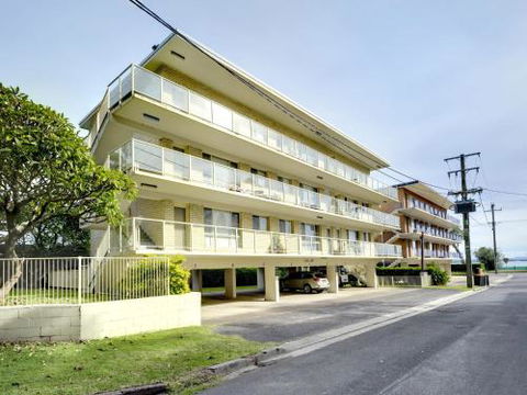 Lillian Street Shoal Court Unit 05 7 - Accommodation NSW 1