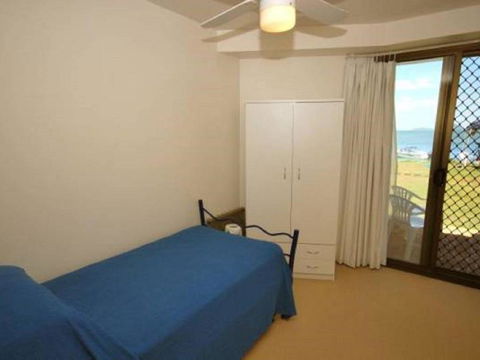 5 Harbourside 3 7 Soldiers Point Road Ground Floor Waterfront Unit - Accommodation NSW 5