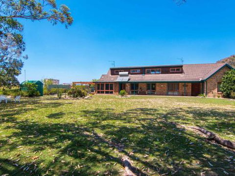 11 Bay Street Waterfront Holiday - Accommodation NSW 1
