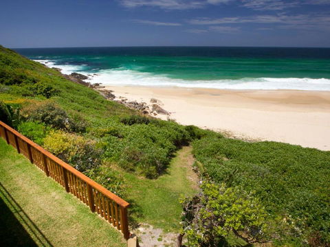 SeaCrest On Blueys Beach - Accommodation NSW 2