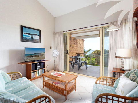 Oceanside 18 - Accommodation NSW 4