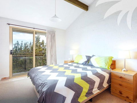 Oceanside 18 - Accommodation NSW 3
