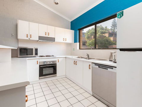 Oceanside 13 - Accommodation NSW 3
