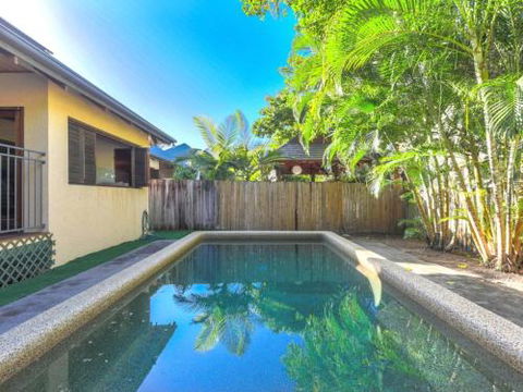 TROPSVILLA At PALM COVE - Accommodation NSW 0