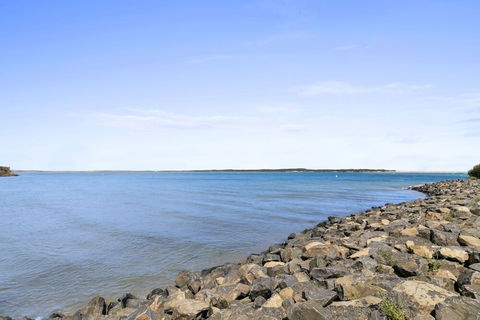 Beauty AND THE Peace - Inlet Side - Accommodation NSW 6