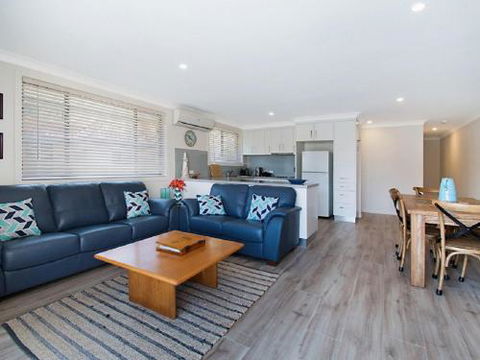 East Light - Accommodation NSW 2