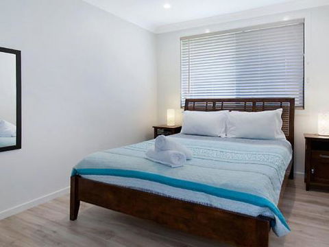 East Light - Accommodation NSW 4