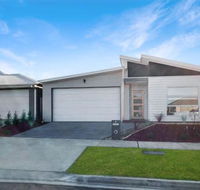 Brand New Home 10 mins to Beach Torquay Geelong Deakin Hospitals - Accommodation NSW