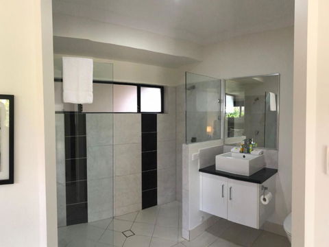 Cooya Beach Ultimate Tropical Getaway - Accommodation NSW 2