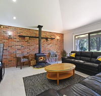 Just Listed Blaxlands Homestead the very best location in the Valley walk to everything - Accommodation NSW
