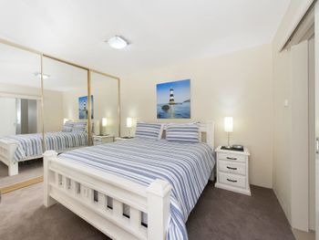 Bel Mare Unit 1 / 1 Shoal Bay Road - Accommodation NSW 5