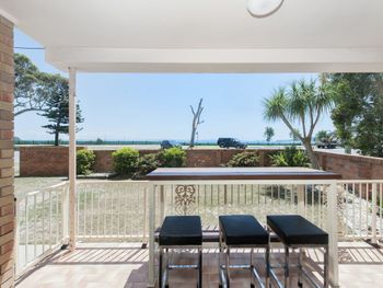 Bel Mare Unit 1 / 1 Shoal Bay Road - Accommodation NSW 6