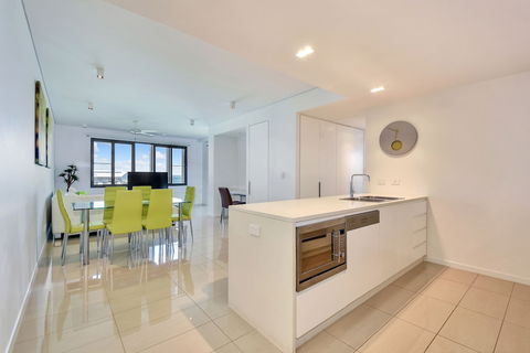 Darwin Waterfront Short Stay Apartments - Accommodation NSW 2
