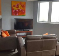 Affordable Unit Minutes To The Heart of Surfers Paradise - Accommodation NSW