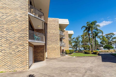 Great Location Close To Waterfront Shops Restaurants & Cafes. - Accommodation NSW 1