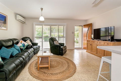 Lowset Sweetie Central To Everything Partridge St. Bongaree - Accommodation NSW 5