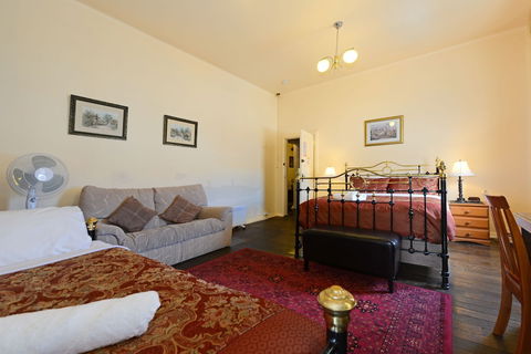 Edinburgh Gallery Bed & Breakfast - Accommodation NSW 3