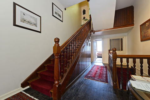 Edinburgh Gallery Bed & Breakfast - Accommodation NSW 2