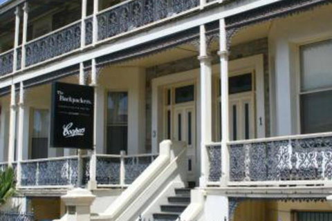 Glenelg Beach Hostel - Accommodation NSW 0