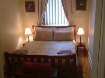 Royal Apartments - Accommodation NSW 3