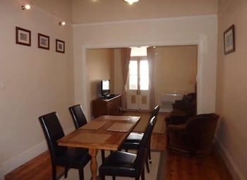Royal Apartments - Accommodation NSW 0