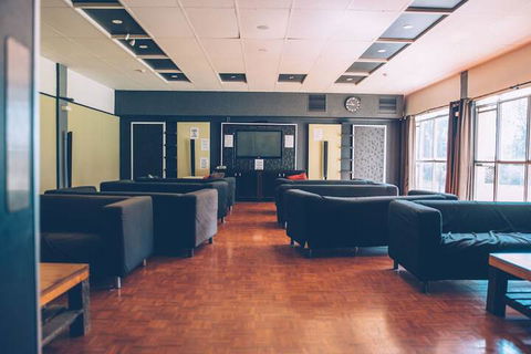 Greenwich Village Accommodation Hostel - Accommodation NSW 4