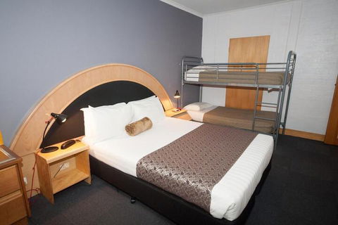 The Capital Airport Motel - Accommodation NSW 3