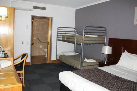 The Capital Airport Motel - Accommodation NSW 2