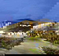 The Coast Motel - Accommodation NSW