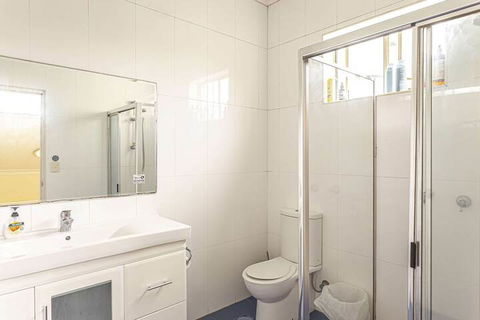 Manly Beach House - Accommodation NSW 3