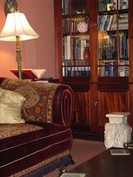 Meredith House - Accommodation NSW 4