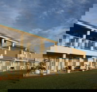 Lakeview Motel  Apartments - Accommodation NSW