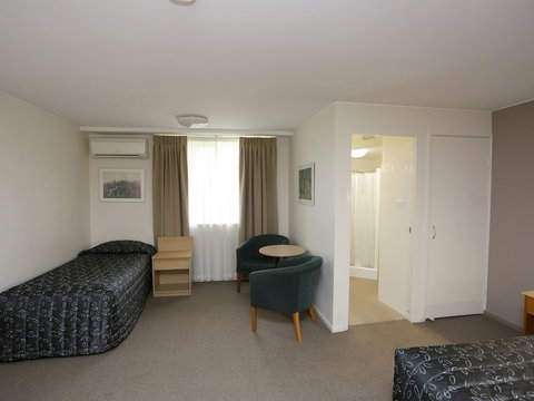 Elizabeth Motor Inn - Accommodation NSW 6