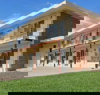 Seven Pines Motor Inn - Accommodation NSW