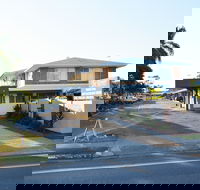 Rover Holiday Units - Accommodation NSW