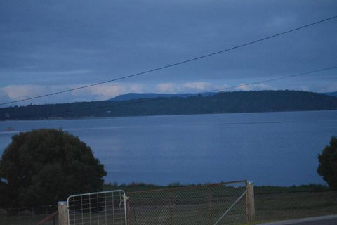 Smugglers Rest Apartments Dover - Accommodation NSW 5