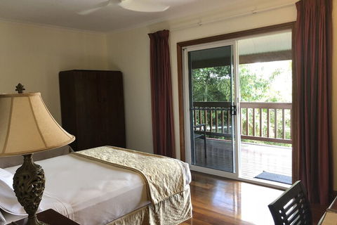 Daintree Manor Bed & Breakfast - Accommodation NSW 4