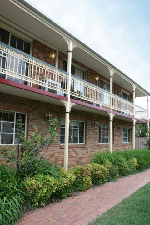 Grand Manor Motor Inn - Queanbeyan - Accommodation NSW 4