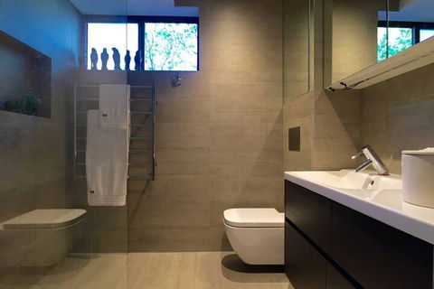 Meticulously Designed Sydney Aptmnt - Accommodation NSW 7