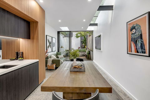 Outstanding Comfort Darlinghurst House - Accommodation NSW 3
