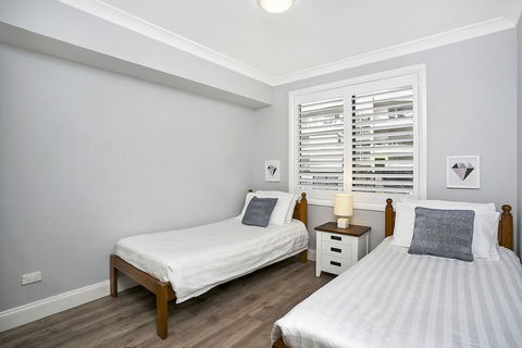 The Apartment Service CHATS - Accommodation NSW 5